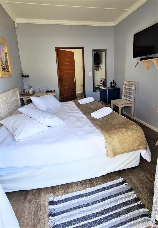 Tiende Laan Bed & Breakfast And Self-Catering Γουάλβις Μπέι Εξωτερικό φωτογραφία