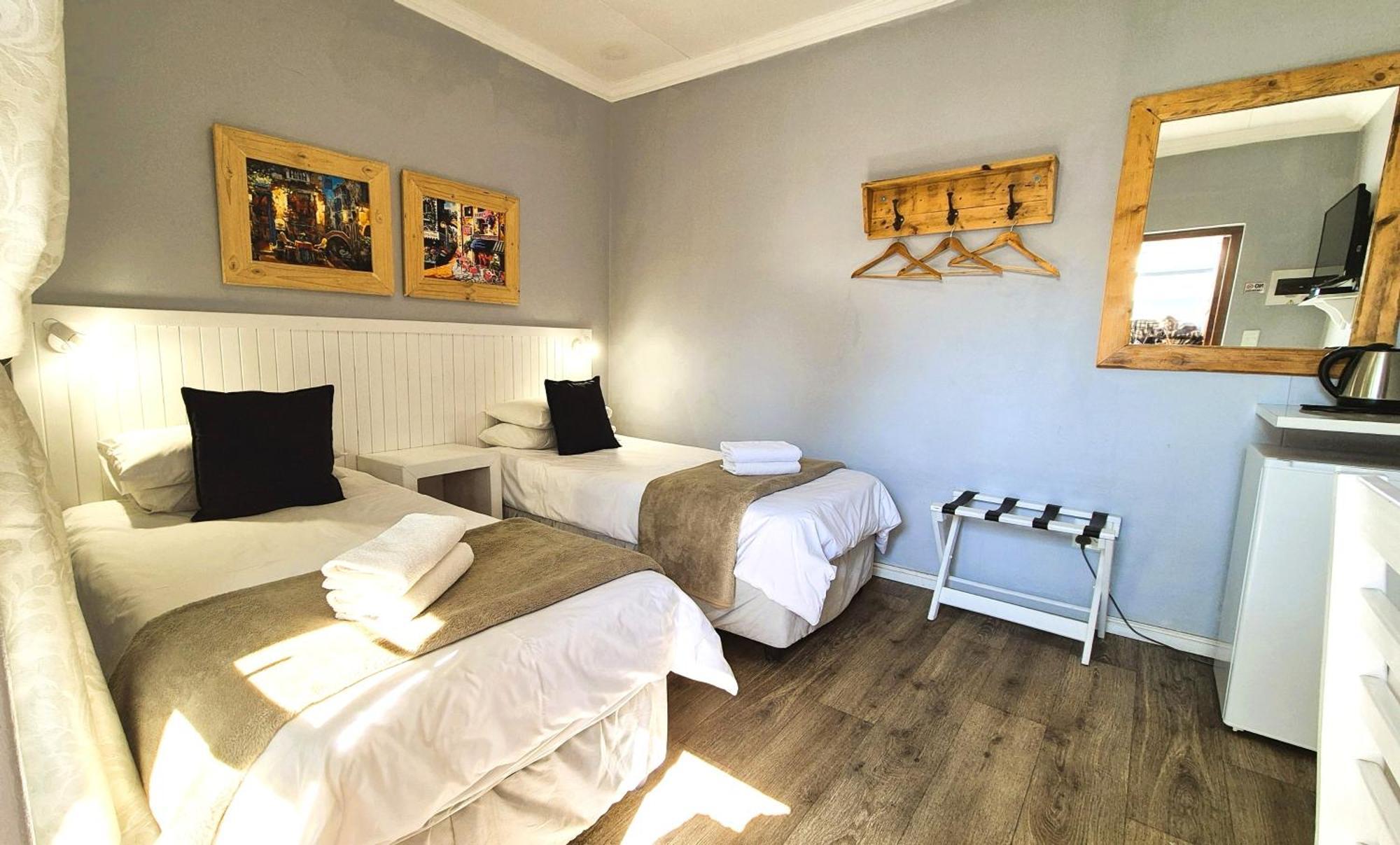 Tiende Laan Bed & Breakfast And Self-Catering Γουάλβις Μπέι Εξωτερικό φωτογραφία