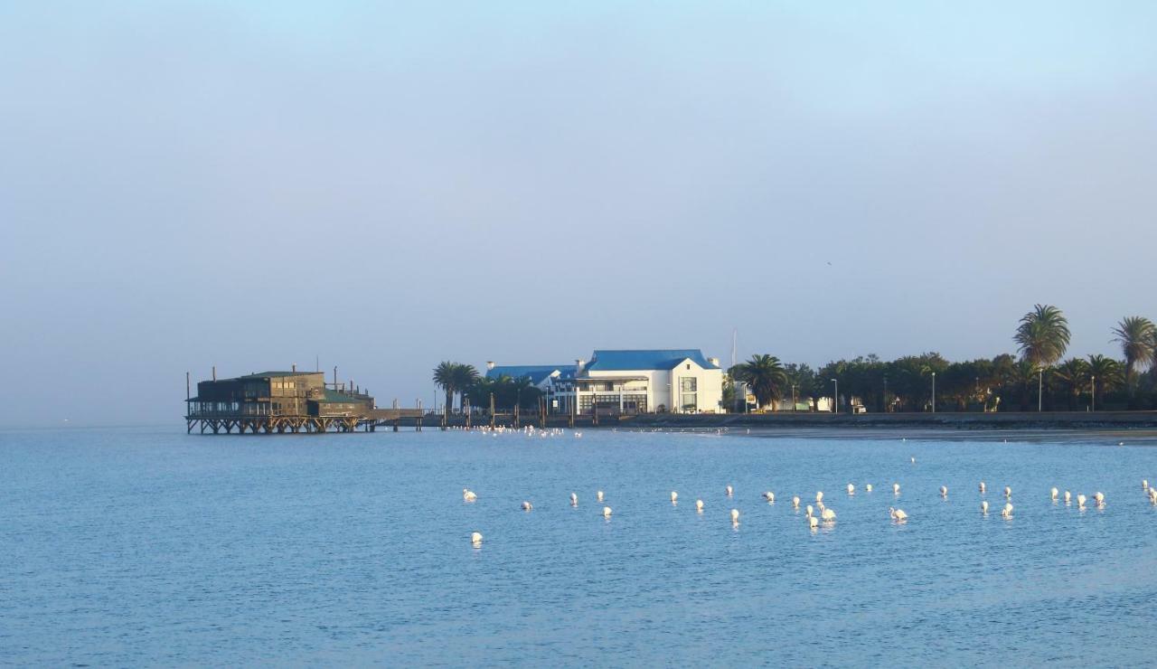 Tiende Laan Bed & Breakfast And Self-Catering Γουάλβις Μπέι Εξωτερικό φωτογραφία