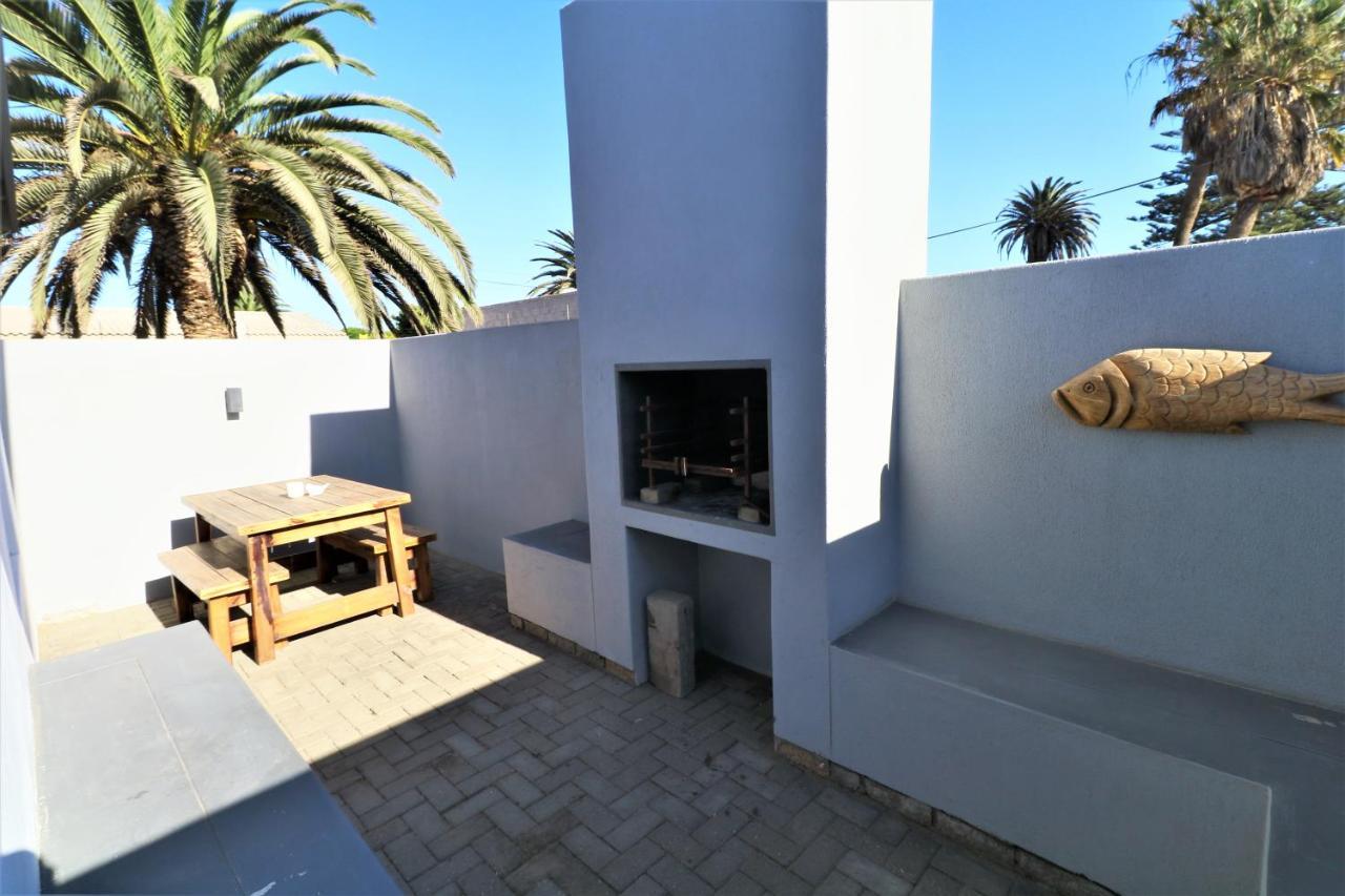 Tiende Laan Bed & Breakfast And Self-Catering Γουάλβις Μπέι Εξωτερικό φωτογραφία